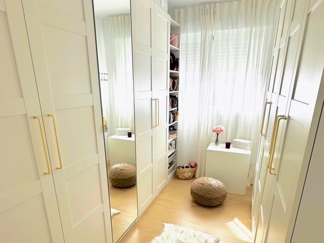 3 soverom Penthouse til salgs i Parque Central, Estepona med svømmebasseng garasje - € 729 000 (Ref: 9398280)