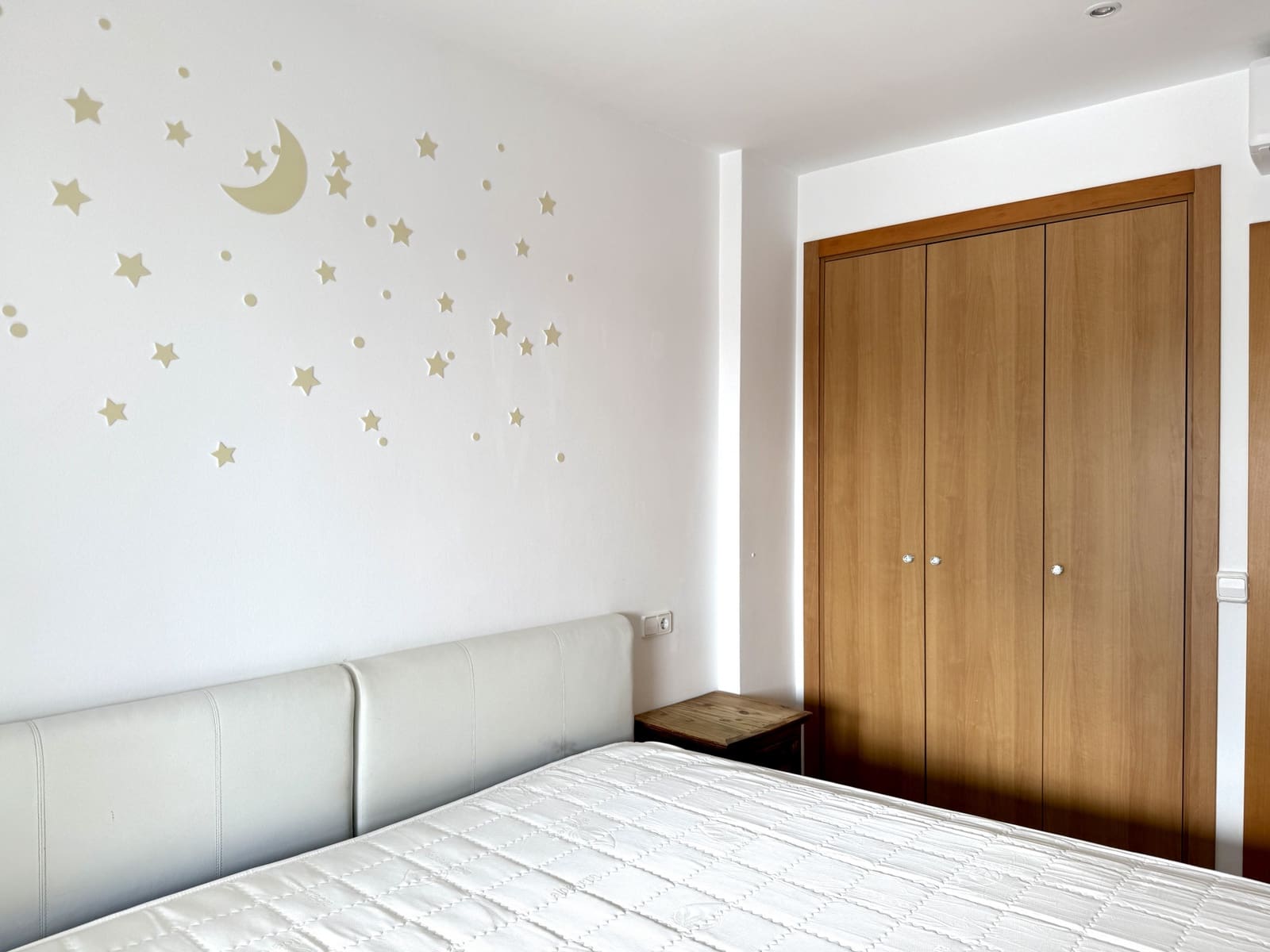 1 soverom Leilighet til leie i San Luis de Sabinillas med svømmebasseng garasje - € 956 (Ref: 9398281)