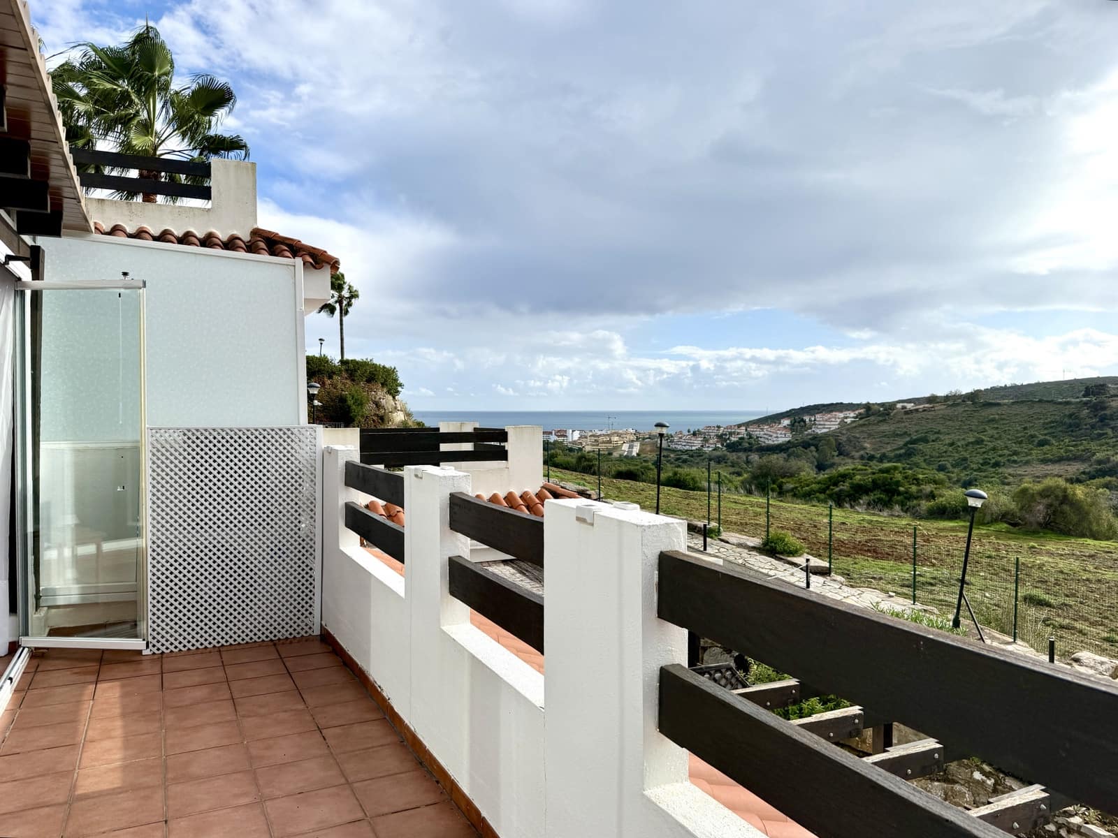 1 soverom Leilighet til leie i San Luis de Sabinillas med svømmebasseng garasje - € 956 (Ref: 9398281)