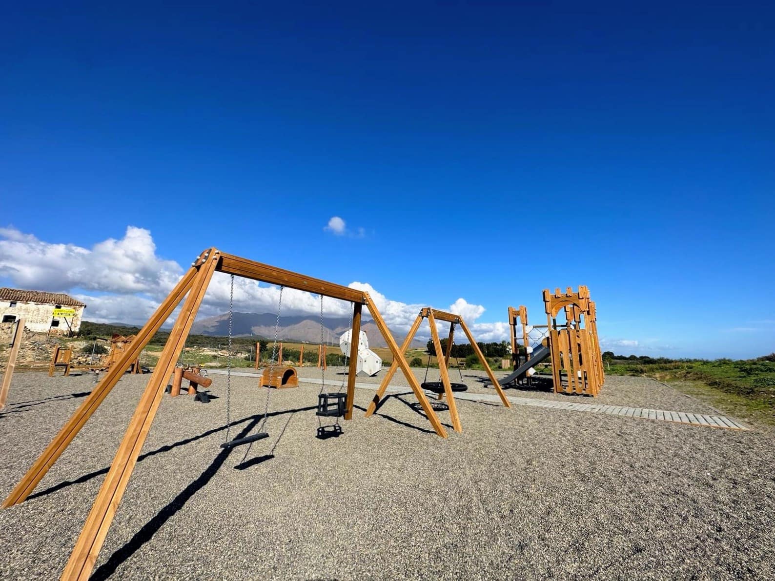 3 slaapkamer Appartement te huur in Casares met zwembad garage - € 1.500 (Ref: 9400820)