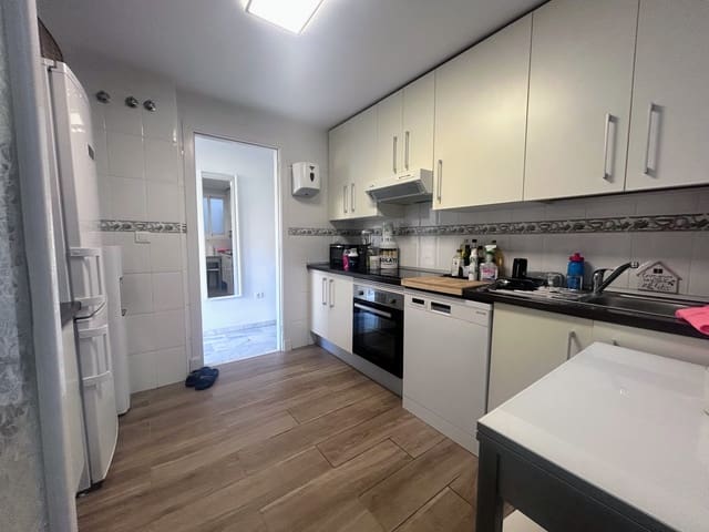 3 chambre Appartement à vendre à Doña Julia Golf, Casares avec piscine garage - 255 000 € (Ref: 9410782)