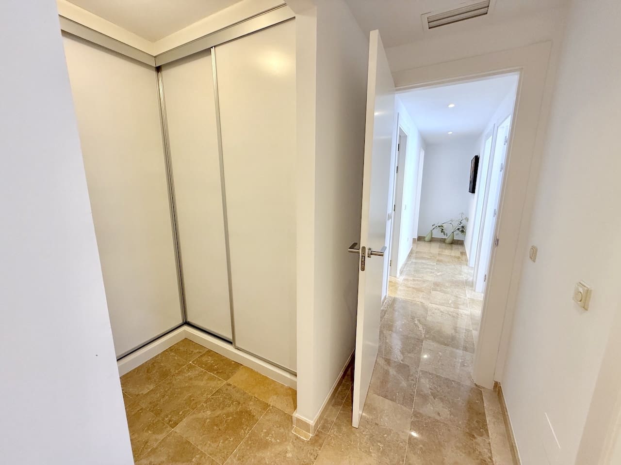 3 bedroom Apartment for sale in Marbella with pool garage - € 535,000 (Ref: 9410783)