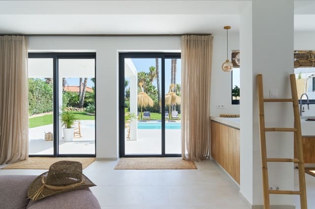 3 slaapkamer Villa te koop in Guadalobón, Estepona met zwembad garage - € 1.495.000 (Ref: 9410784)