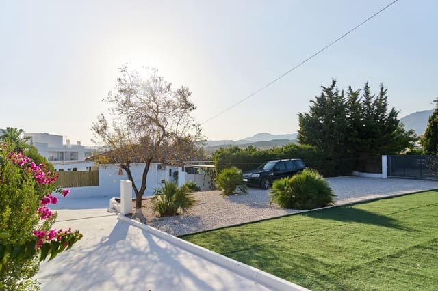 3 slaapkamer Villa te koop in Guadalobón, Estepona met zwembad garage - € 1.495.000 (Ref: 9410784)