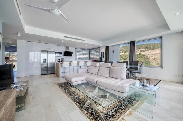3 makuuhuone Huoneisto myytävänä paikassa Casares Pueblo, Casares mukana uima-altaan 
autotalli - 699 000 € (Ref: 9413842)