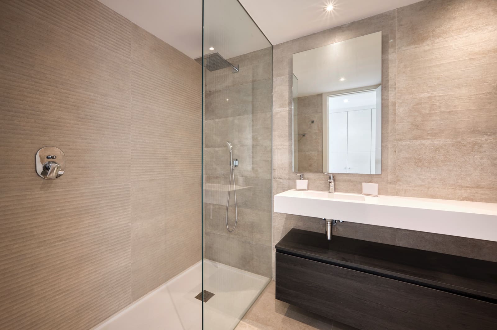 Apartamento de 3 habitaciones en Casares en venta con piscina garaje - 699.000 € (Ref: 9413842)
