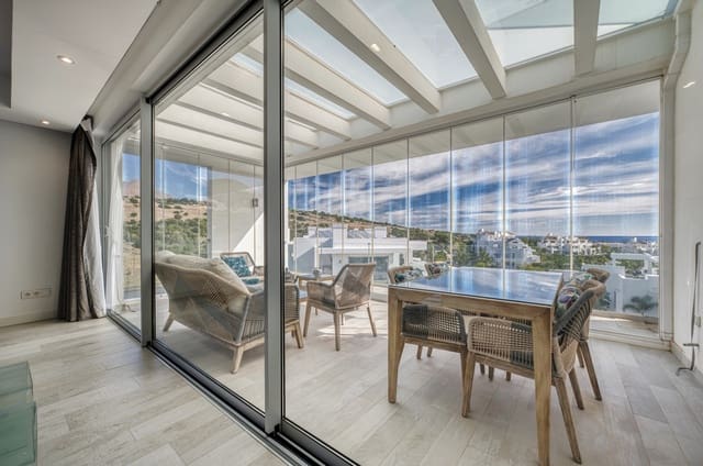 3 makuuhuone Huoneisto myytävänä paikassa Casares Pueblo, Casares mukana uima-altaan 
autotalli - 699 000 € (Ref: 9413842)