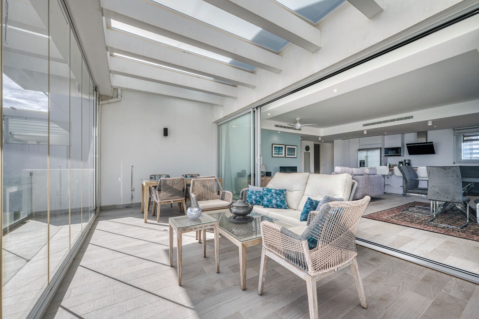Apartamento de 3 habitaciones en Casares en venta con piscina garaje - 699.000 € (Ref: 9413842)