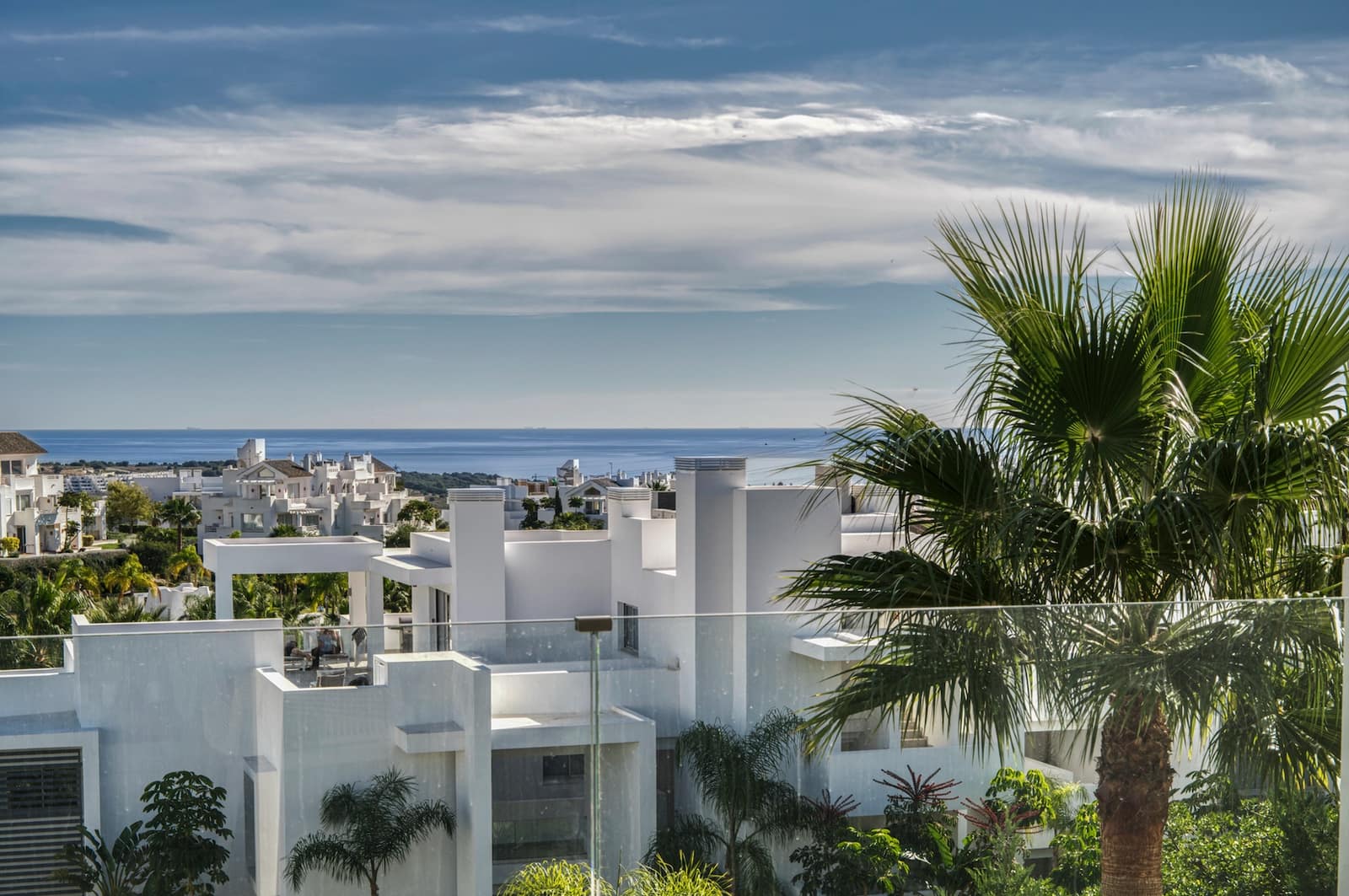 Apartamento de 3 habitaciones en Casares en venta con piscina garaje - 699.000 € (Ref: 9413842)