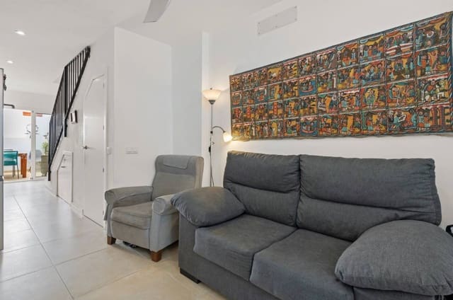 2 bedroom Townhouse for rent in Centro, Estepona - € 1,450 (Ref: 9413843)