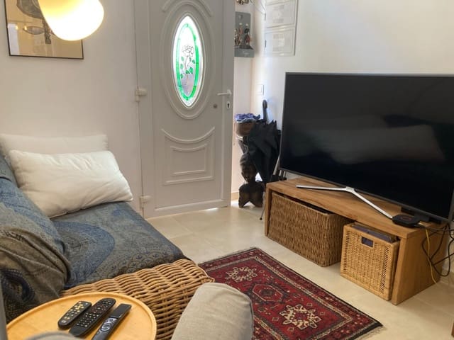 2 bedroom Townhouse for rent in Centro, Estepona - € 1,450 (Ref: 9413843)