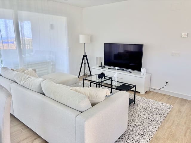 2 slaapkamer Appartement te koop in Casares Pueblo, Casares met zwembad garage - € 525.000 (Ref: 9419365)