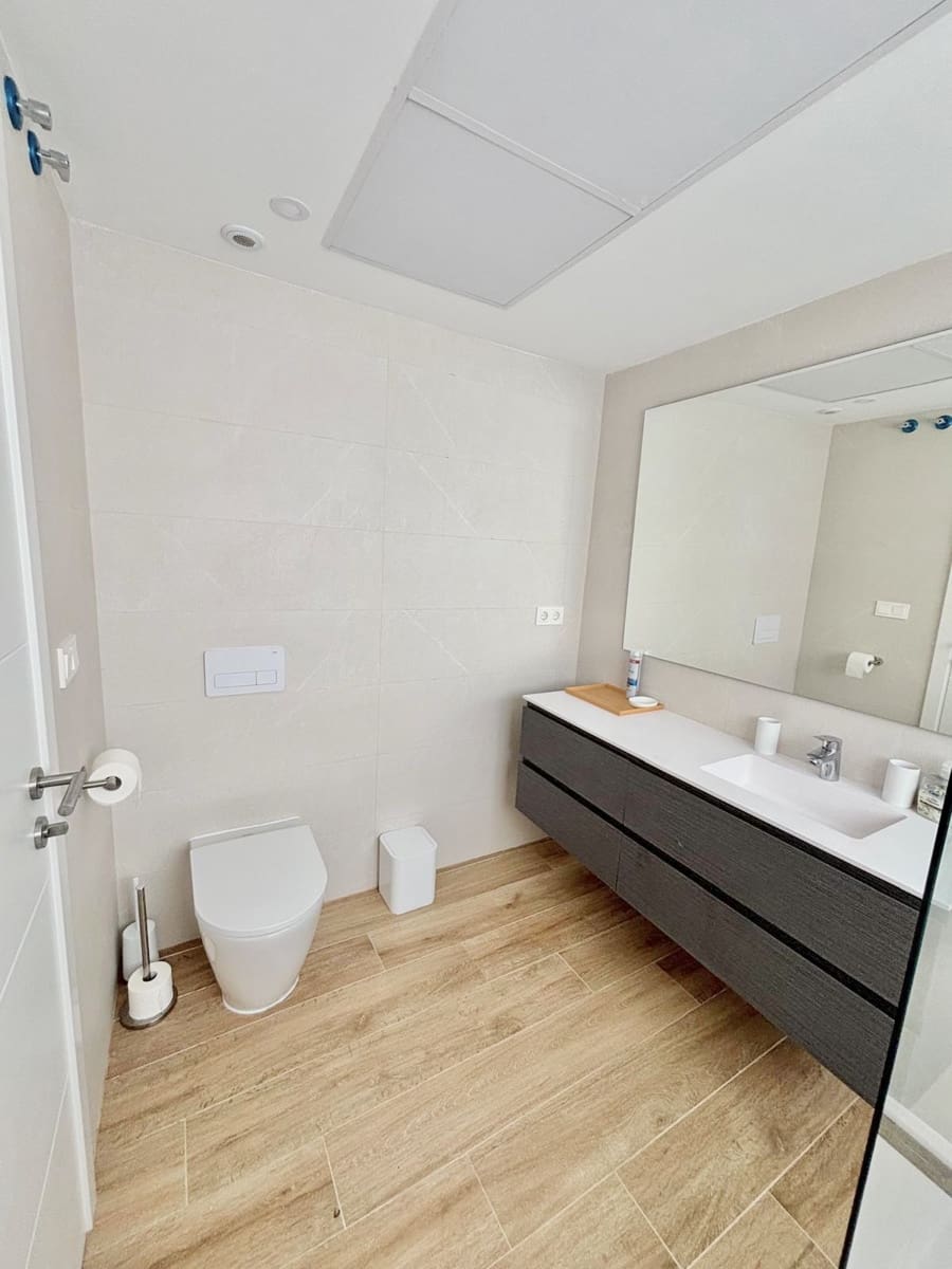 2 soverom Leilighet til salgs i Casares med svømmebasseng garasje - € 525 000 (Ref: 9419365)