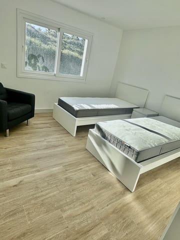 2 slaapkamer Appartement te koop in Casares Pueblo, Casares met zwembad garage - € 525.000 (Ref: 9419365)