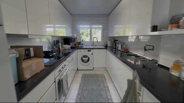 3 sypialnia Apartament na sprzedaż w Bahia de Casares, Casares z basenem garażem - 415 000 € (Ref: 9433180)