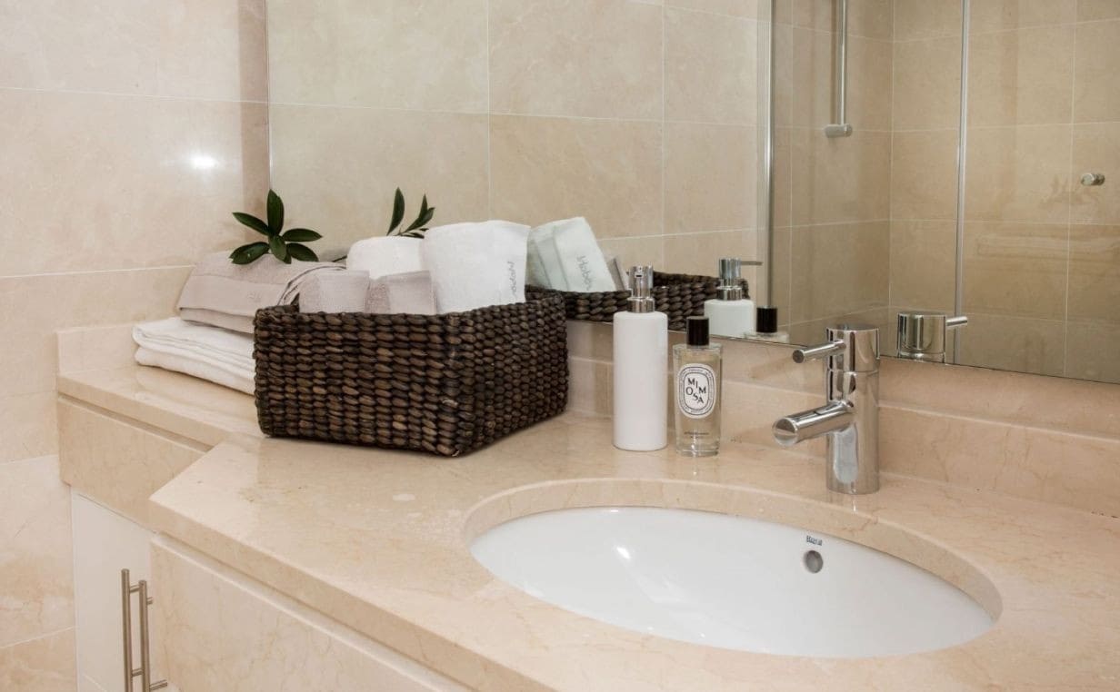 2 soverom Leilighet til leie i Casares med svømmebasseng garasje - € 2 000 (Ref: 9465406)