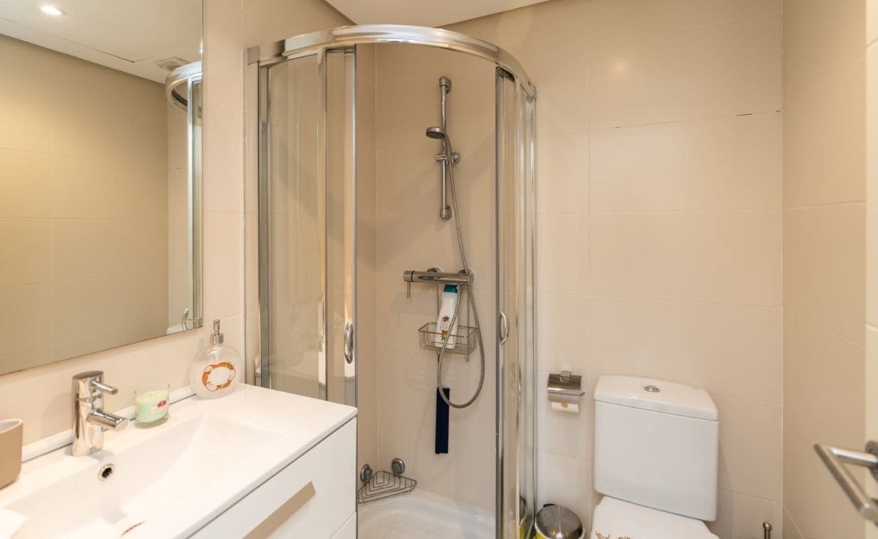 2 soverom Leilighet til leie i Casares med svømmebasseng garasje - € 2 000 (Ref: 9465406)