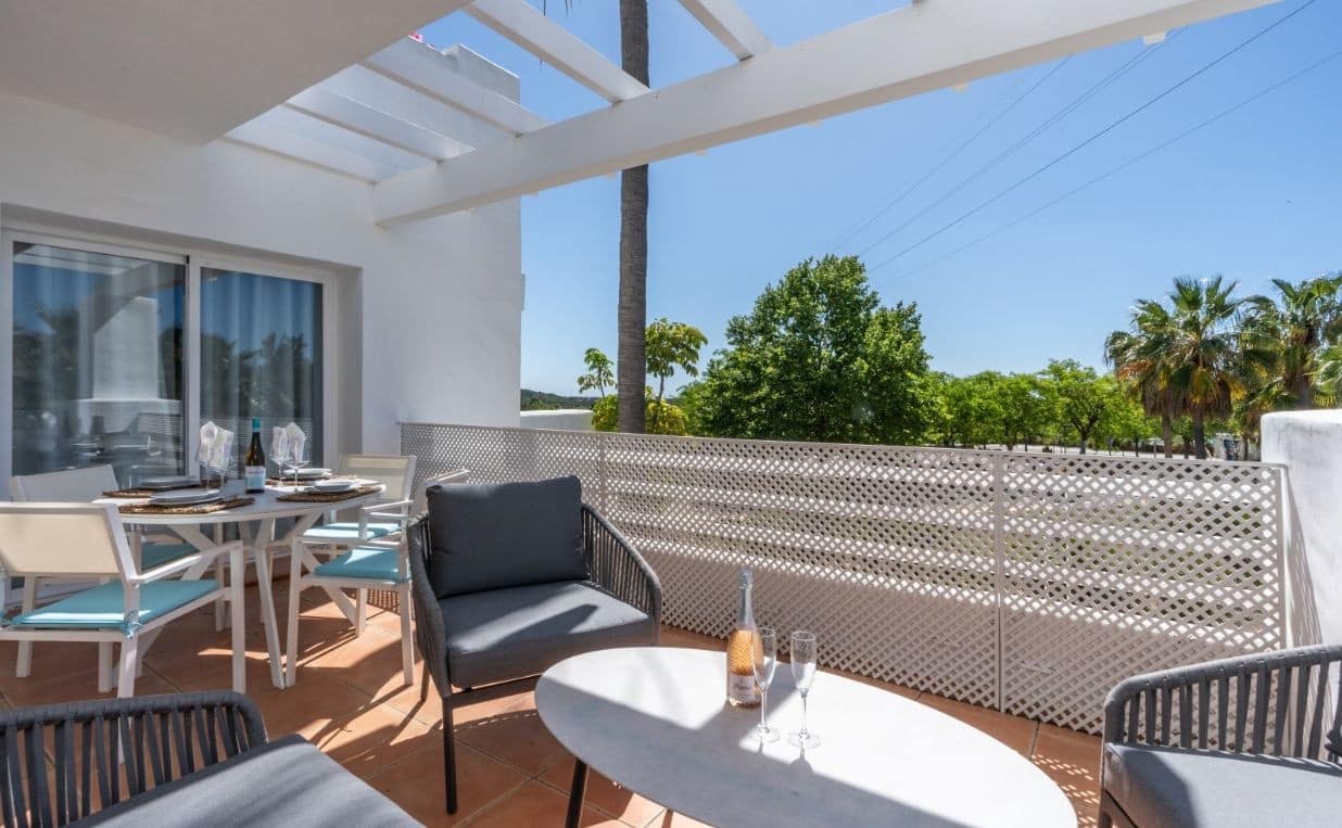 2 soverom Leilighet til leie i Casares med svømmebasseng garasje - € 2 000 (Ref: 9465406)