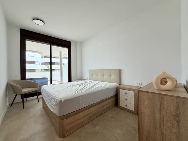 2 sovrum Lägenhet att hyra i Huerta Nueva, Estepona med pool garage - 2 200 € (Ref: 9488244)