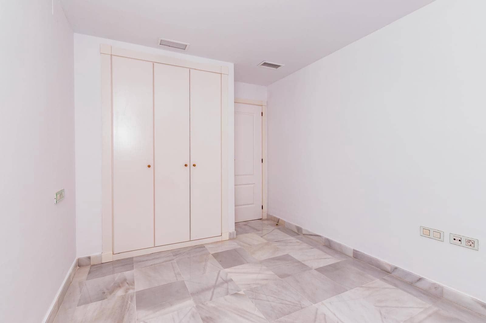 4 slaapkamer Appartement te koop in Atalaya-Isdabe met zwembad garage - € 850.000 (Ref: 9504151)