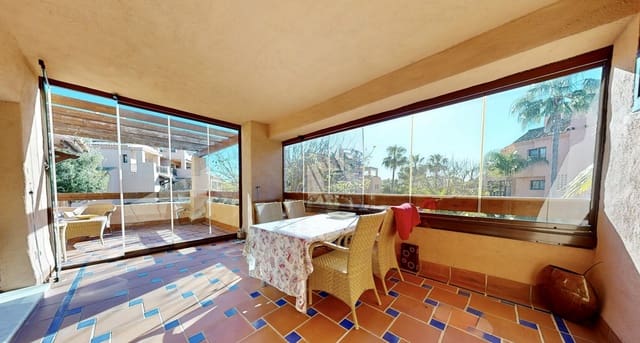 Apartamento de 4 habitaciones en Atalaya-Isdabe, Estepona en venta con piscina garaje - 850.000 € (Ref: 9504151)