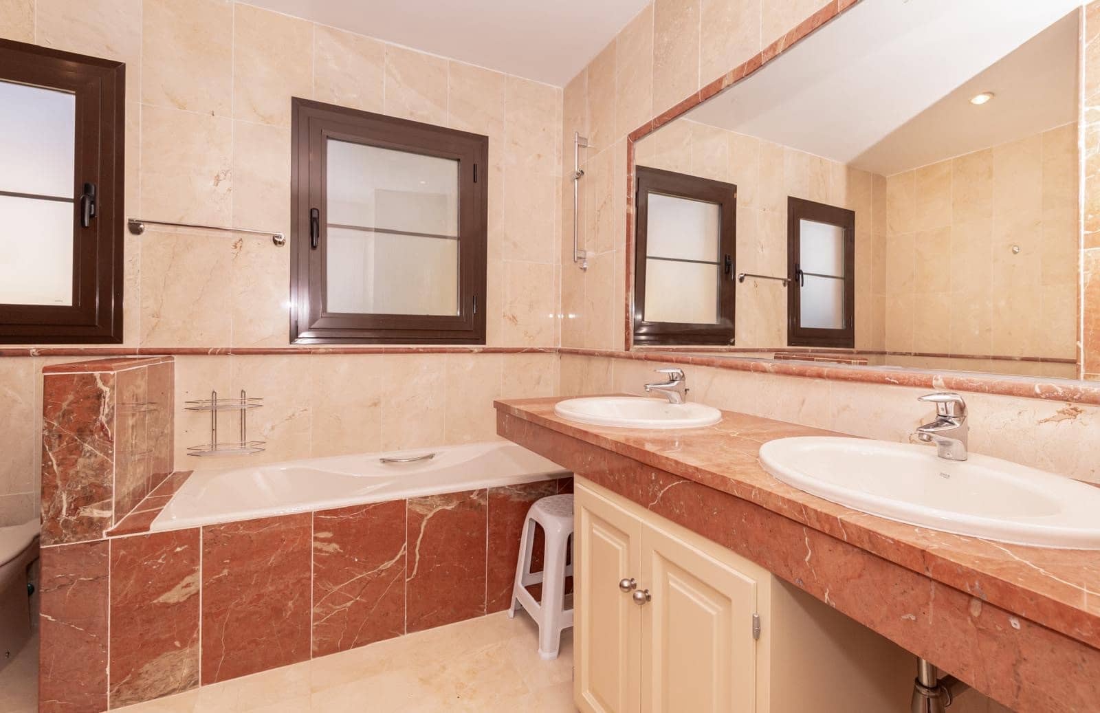 4 sypialnia Apartament na sprzedaż w Atalaya-Isdabe z basenem garażem - 850 000 € (Ref: 9504151)