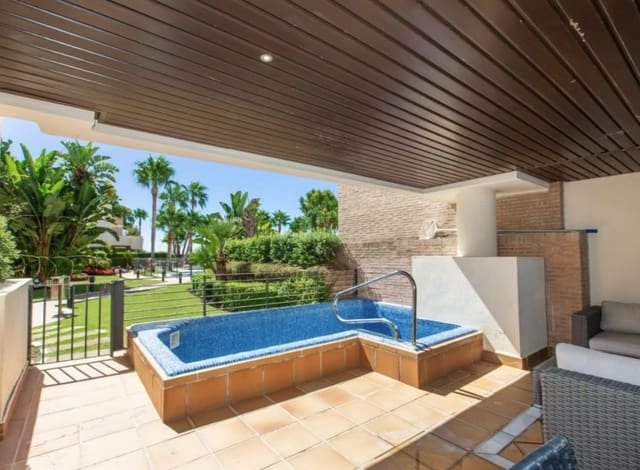 2 makuuhuone Huoneisto myytävänä paikassa El Padrón, Estepona mukana uima-altaan 
autotalli - 650 000 € (Ref: 9504152)