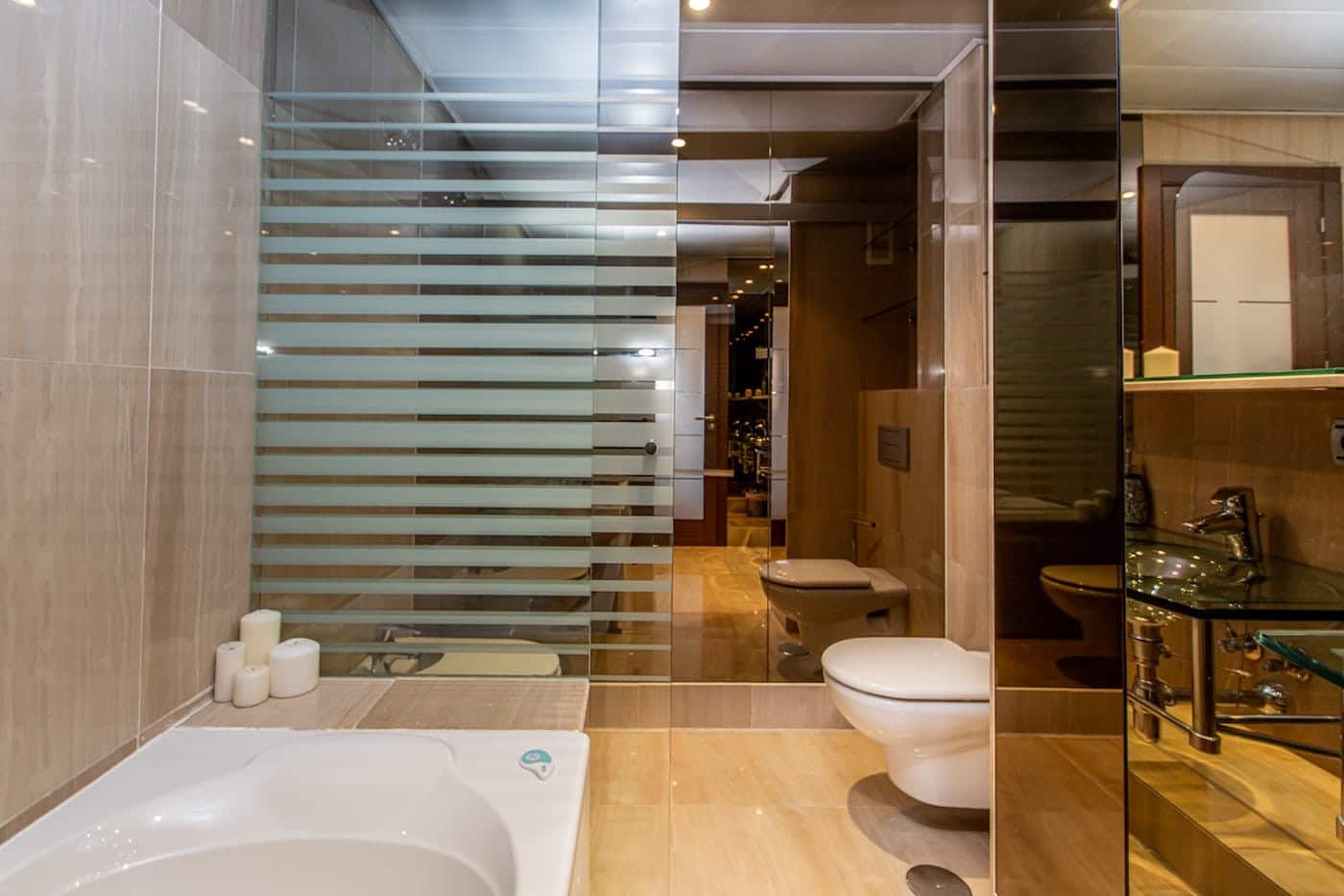 2 makuuhuone Huoneisto myytävänä paikassa Estepona mukana uima-altaan 
autotalli - 650 000 € (Ref: 9504152)