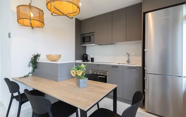 3 slaapkamer Appartement te koop in La Duquesa / Puerto de la Duquesa, Manilva met zwembad garage - € 332.000 (Ref: 9508639)