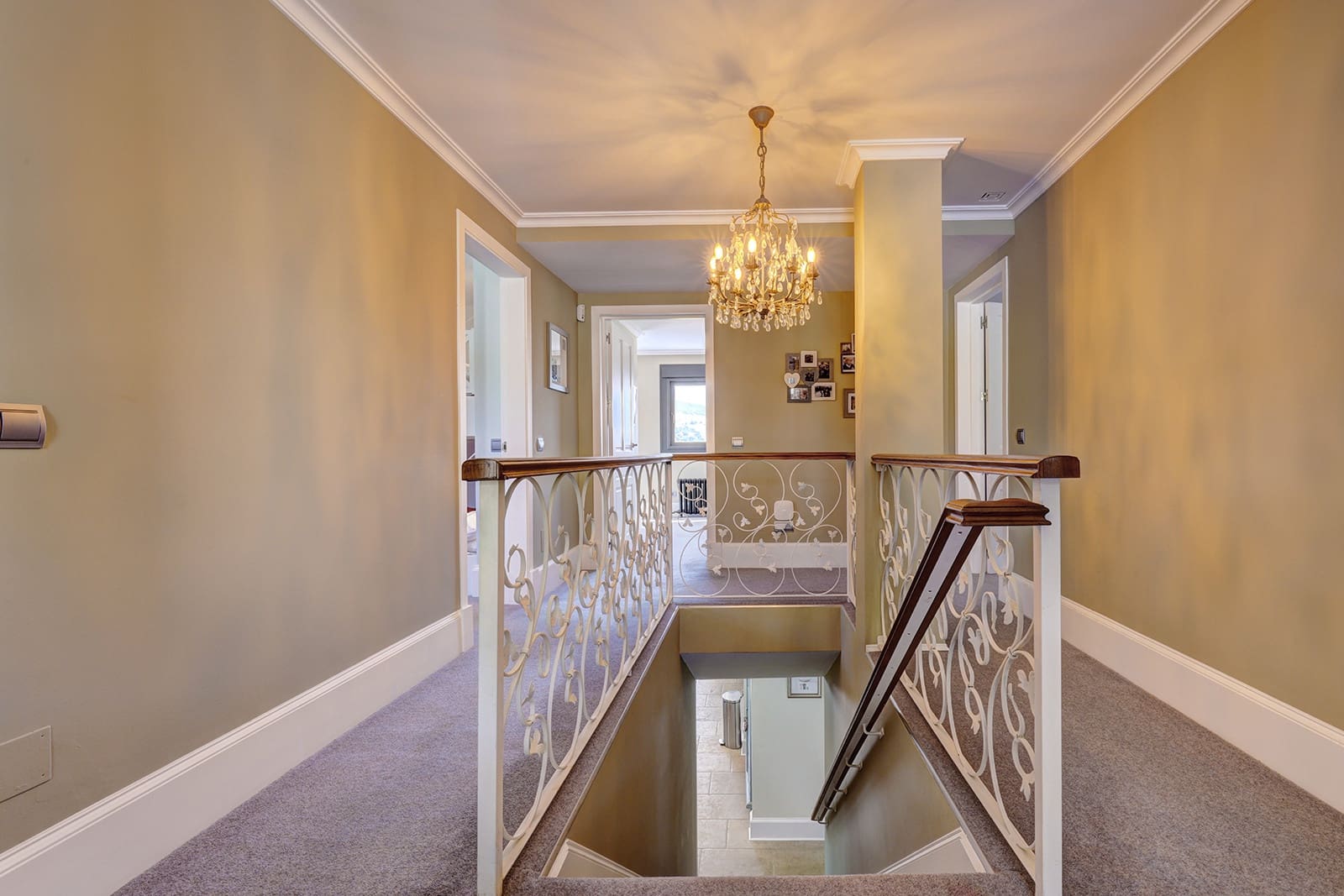 4 quarto Moradia para venda em Casares com piscina garagem - 2 250 000 € (Ref: 9513244)