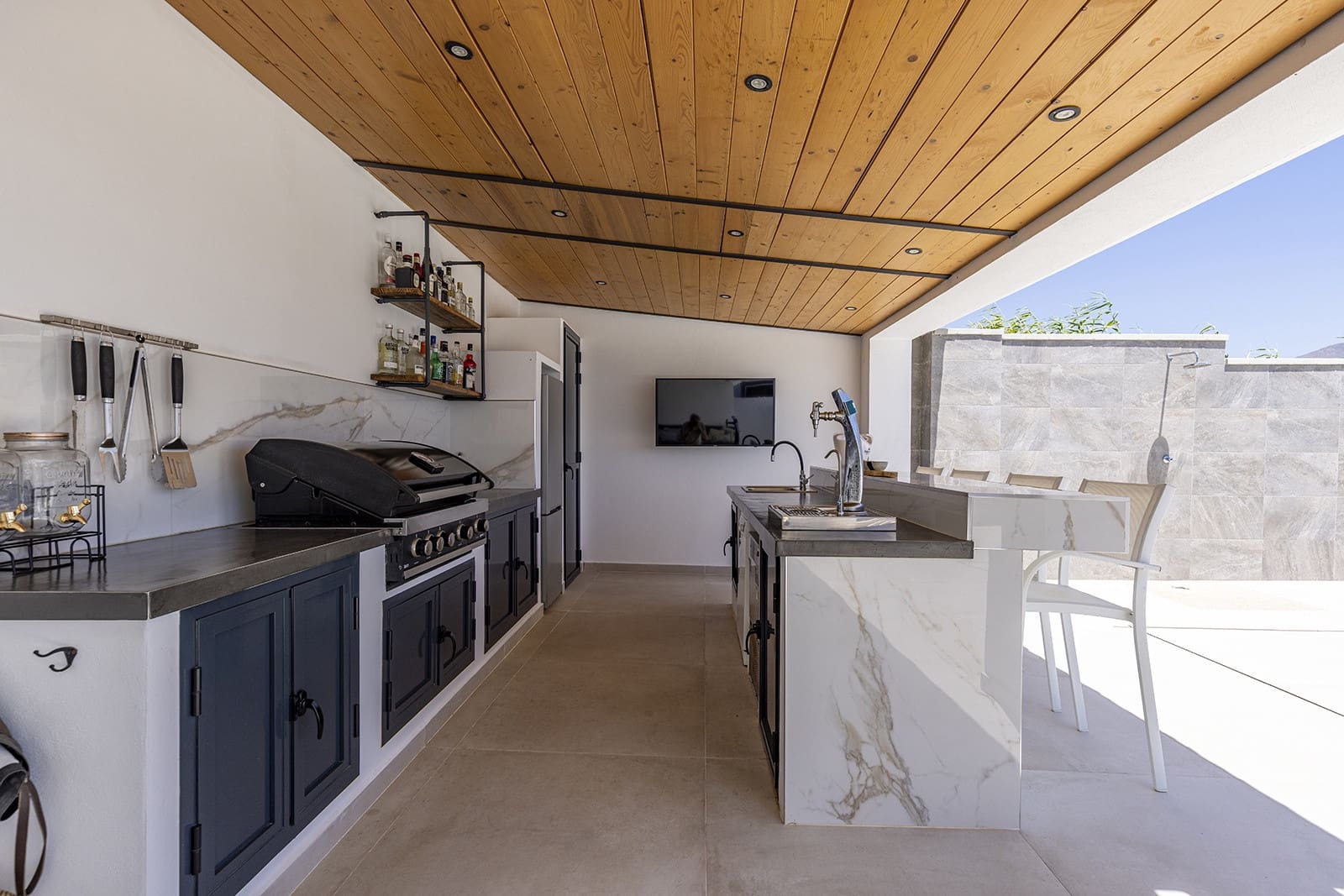 4 quarto Moradia para venda em Casares com piscina garagem - 2 250 000 € (Ref: 9513244)