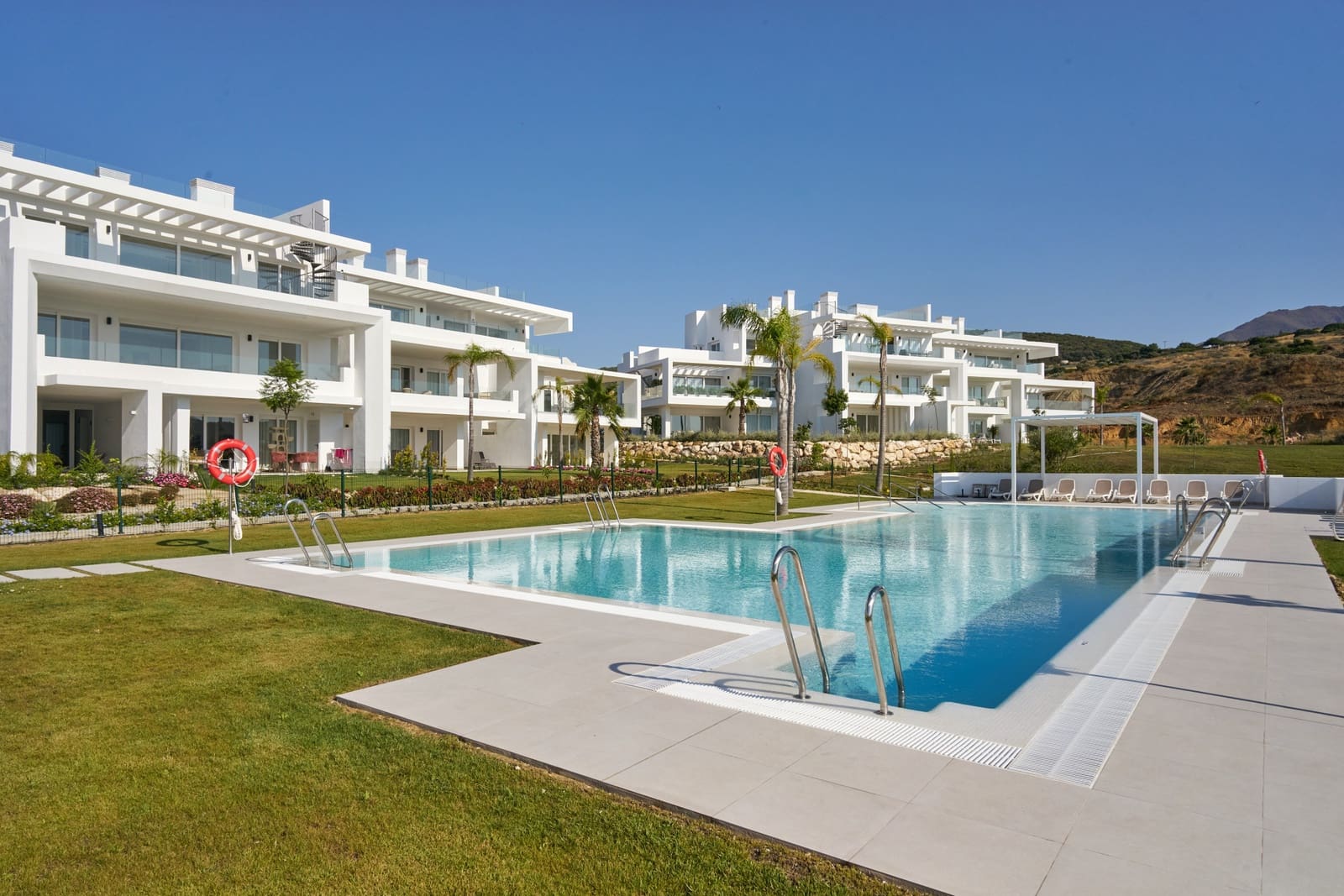 2 chambre Penthouse à vendre à Casares avec piscine garage - 495 000 € (Ref: 9530182)