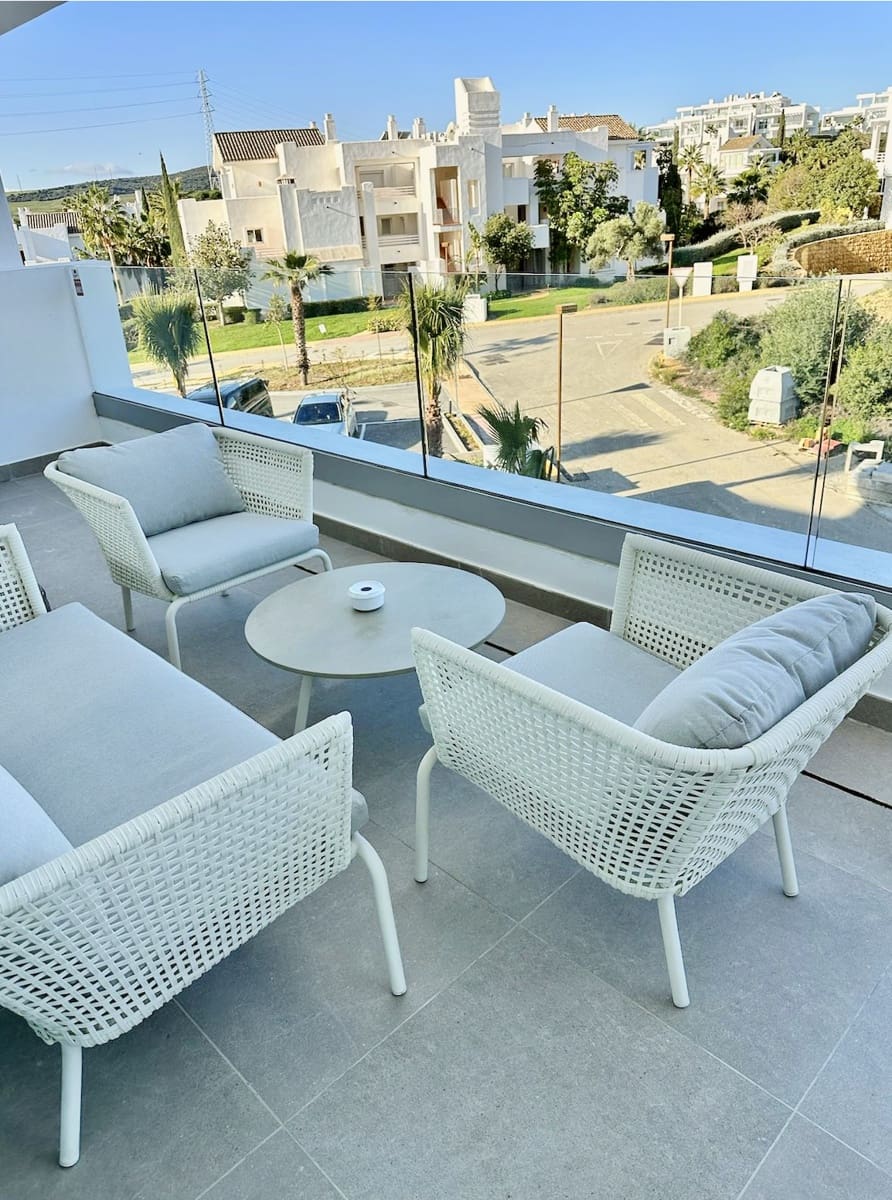 2 bedroom Penthouse for sale in Casares with pool garage - € 495,000 (Ref: 9530182)