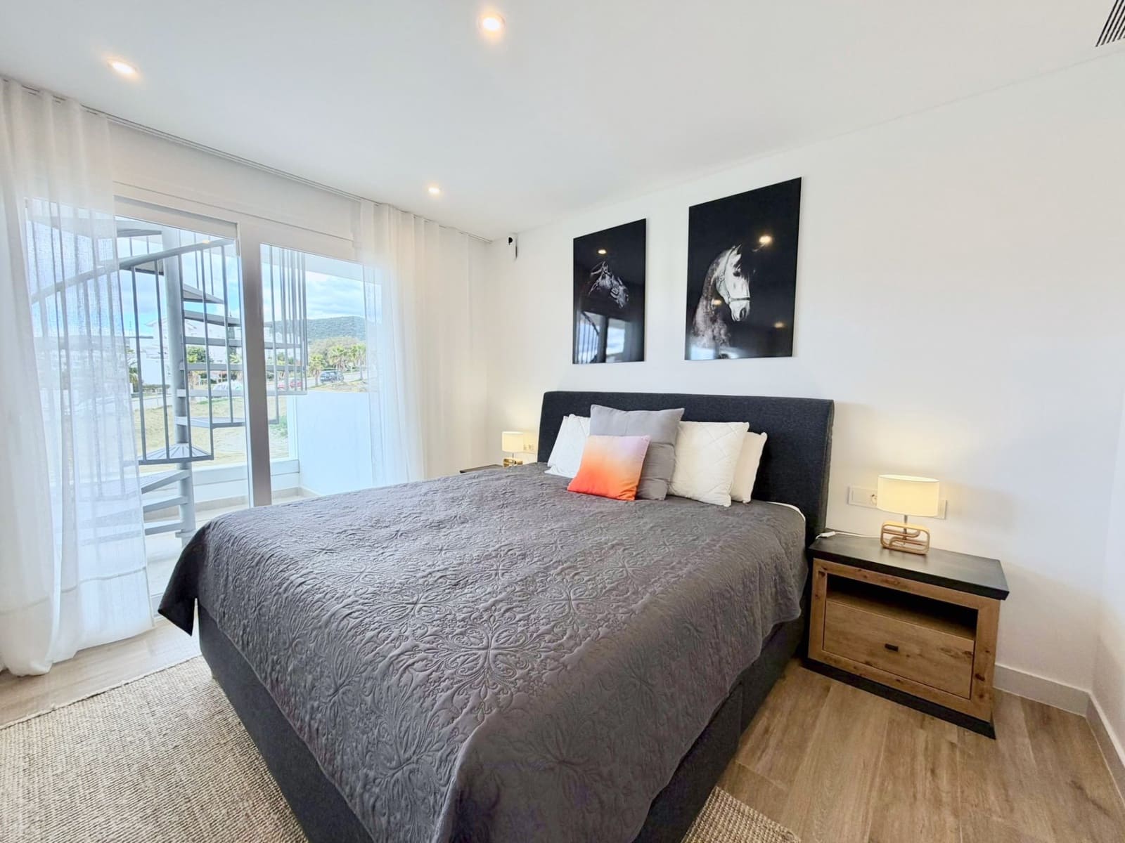 2 bedroom Penthouse for sale in Casares with pool garage - € 495,000 (Ref: 9530182)