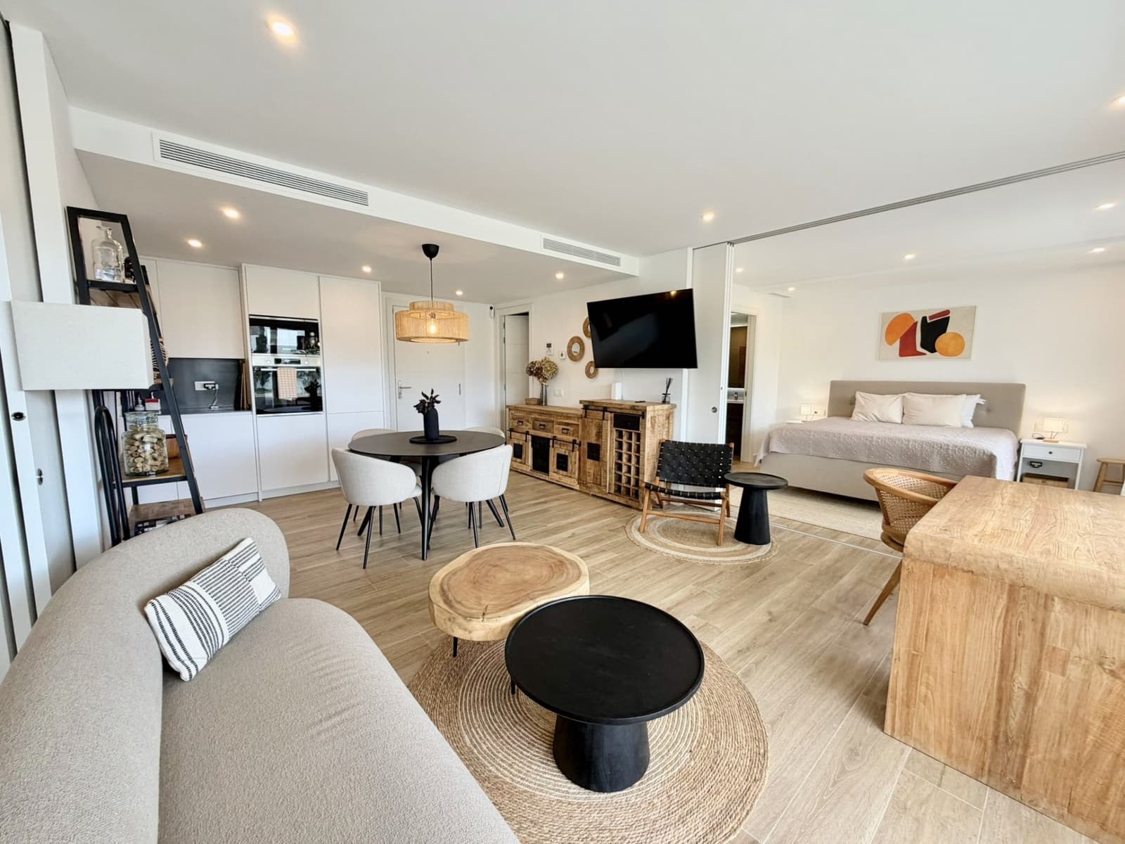 2 bedroom Penthouse for sale in Casares with pool garage - € 495,000 (Ref: 9530182)