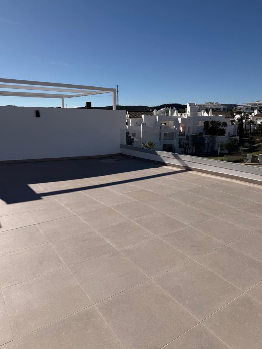 2 soverom Penthouse til salgs i Casares med svømmebasseng garasje - € 495 000 (Ref: 9530182)