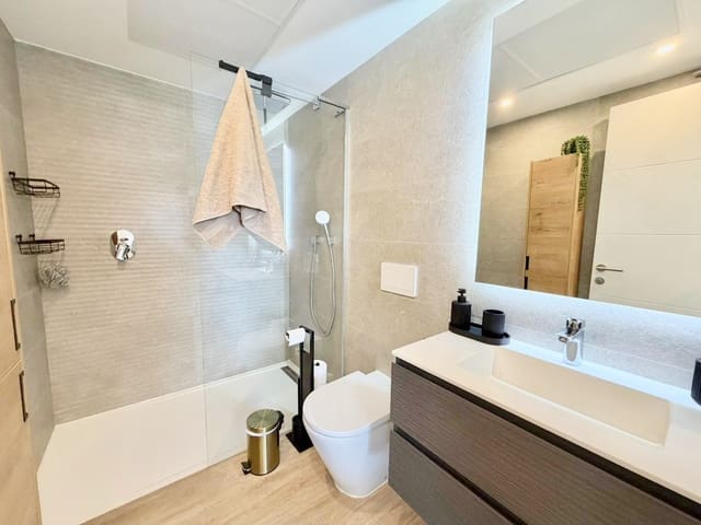 2 soverom Penthouse til salgs i Casares Pueblo, Casares med svømmebasseng garasje - € 495 000 (Ref: 9530182)