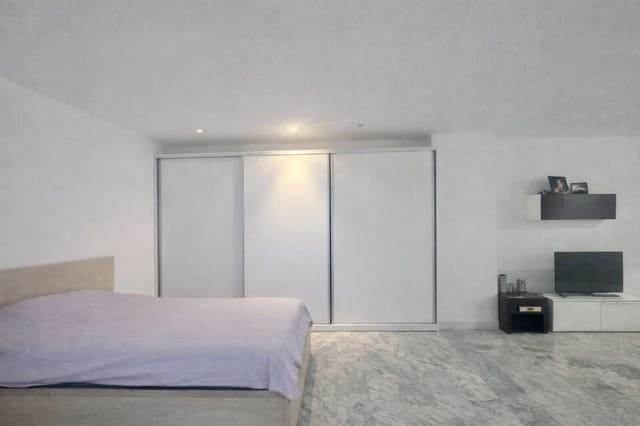 1 quarto Apartamento para venda em Bahía Dorada, Estepona com piscina garagem - 199 000 € (Ref: 9558583)