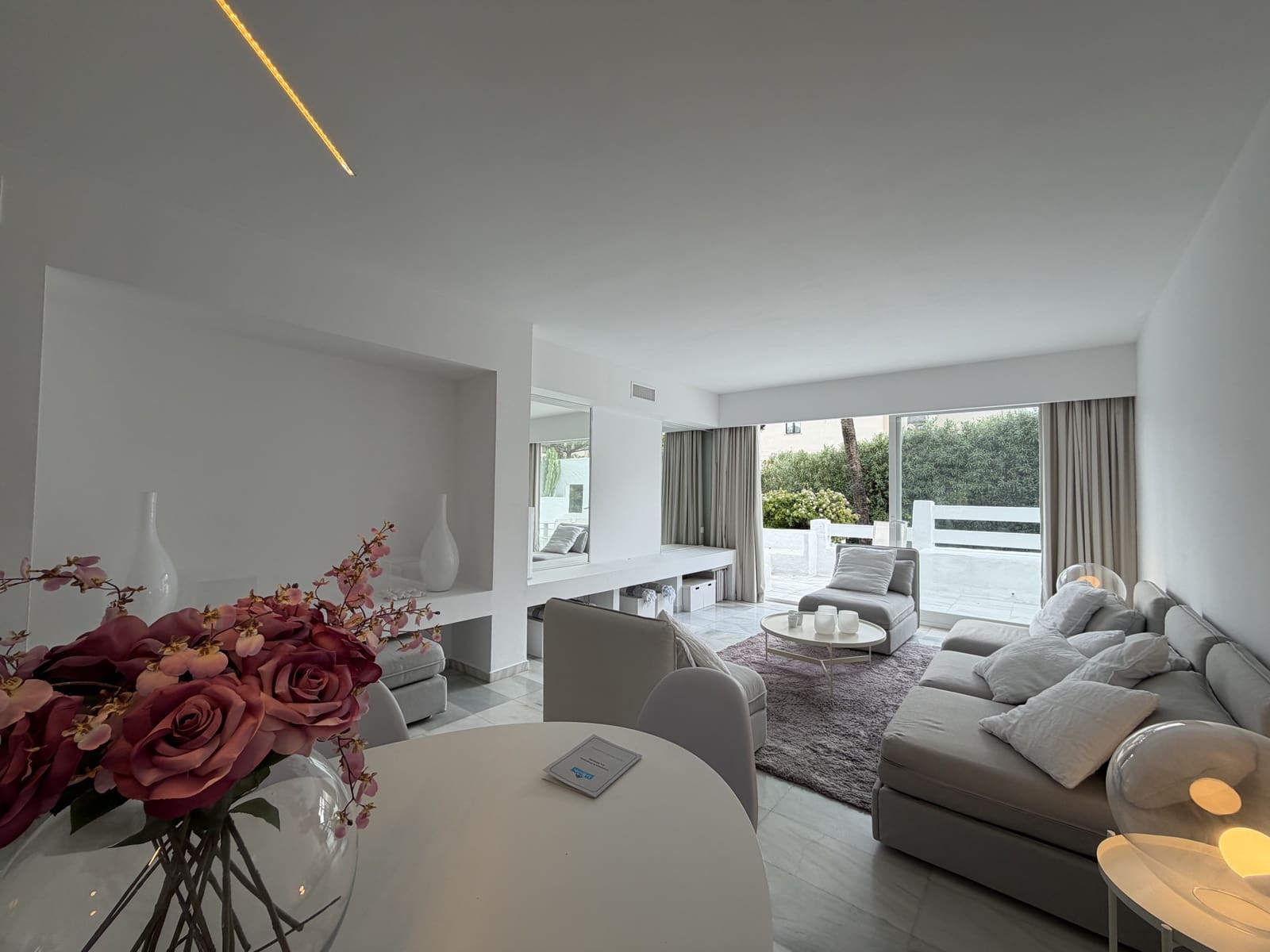 2 slaapkamer Appartement te koop in Marbella met zwembad garage - € 935.000 (Ref: 9558584)