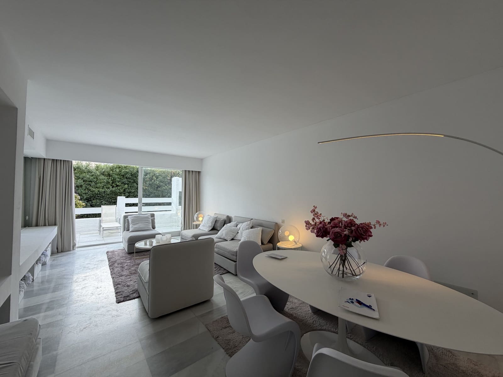 2 slaapkamer Appartement te koop in Marbella met zwembad garage - € 935.000 (Ref: 9558584)