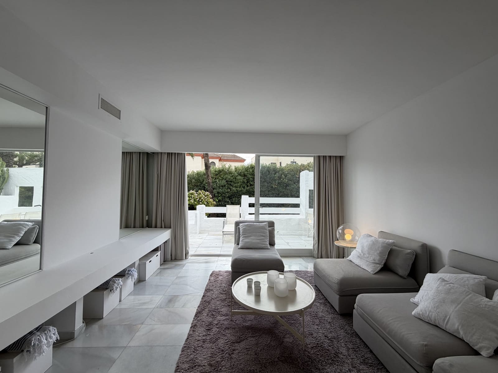 2 slaapkamer Appartement te koop in Marbella met zwembad garage - € 935.000 (Ref: 9558584)