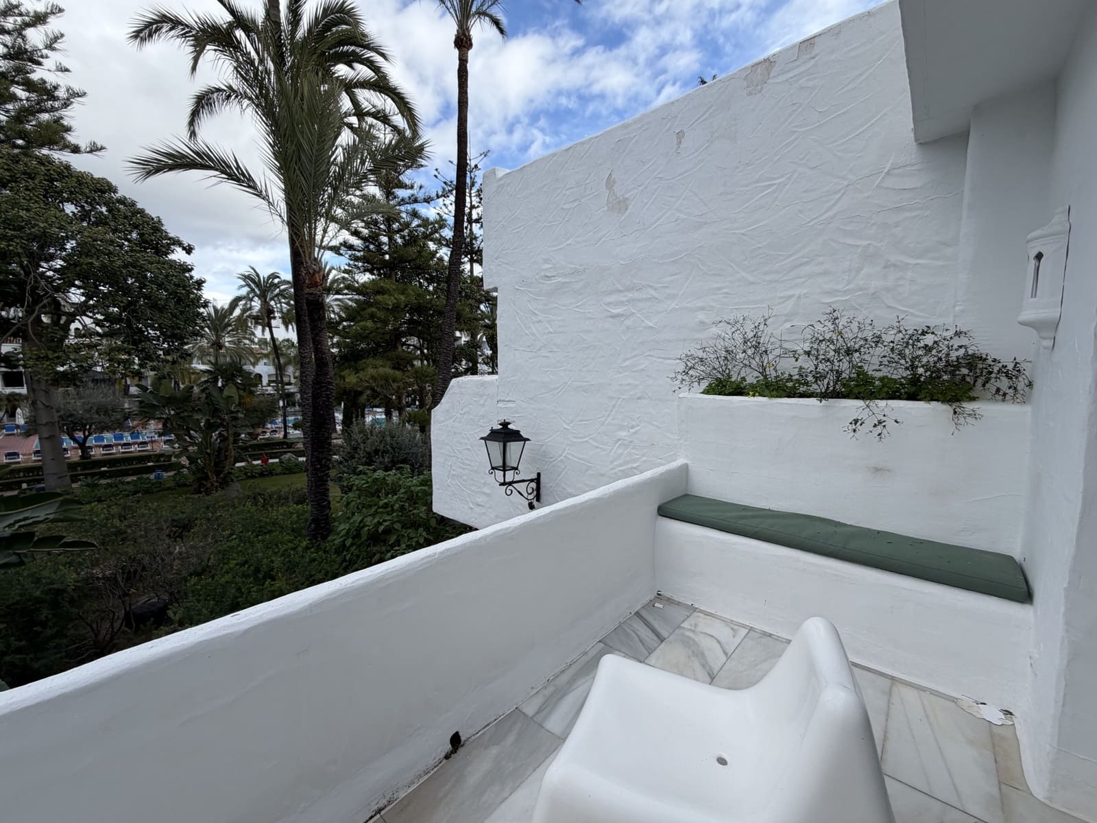 2 slaapkamer Appartement te koop in Marbella met zwembad garage - € 935.000 (Ref: 9558584)