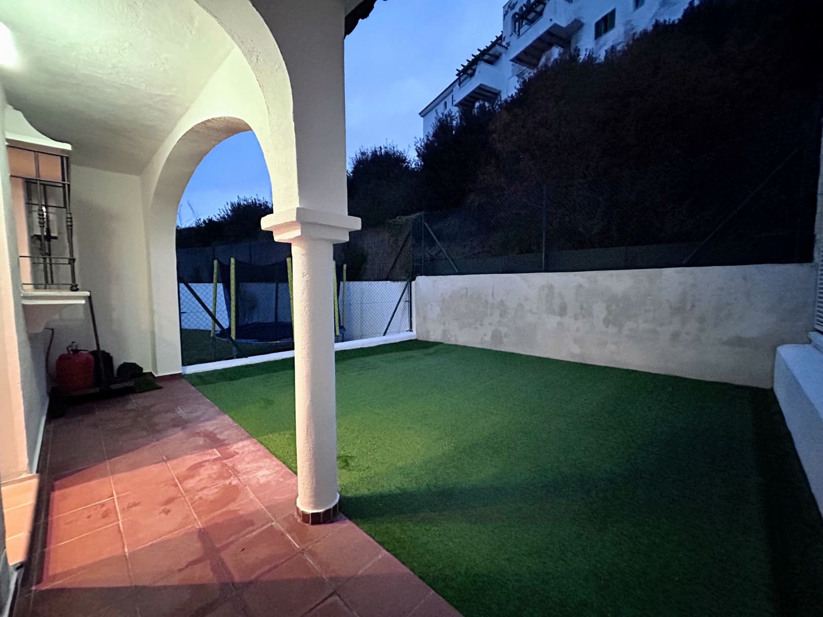 3 bedroom Semi-detached Villa for sale in Manilva with pool garage - € 610,000 (Ref: 9561556)