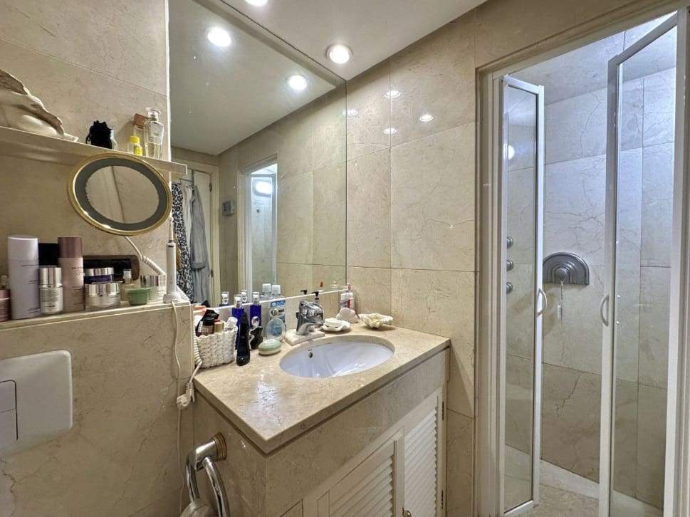 3 bedroom Townhouse for sale in Estepona with garage - € 525,000 (Ref: 9564935)