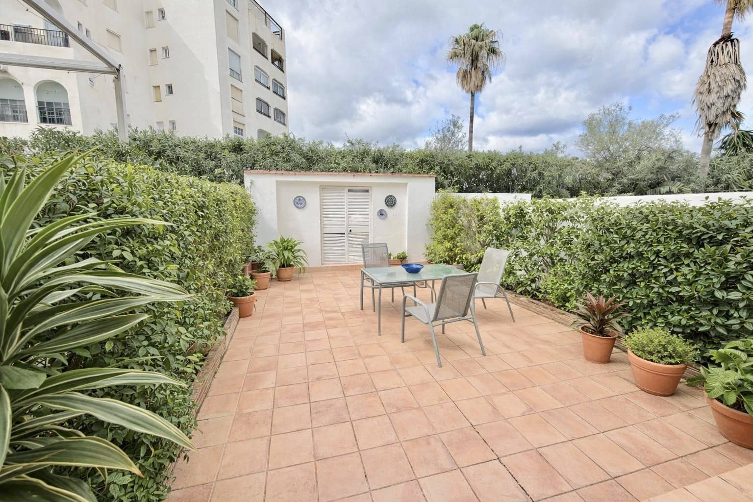 3 bedroom Townhouse for sale in Estepona with garage - € 525,000 (Ref: 9564935)