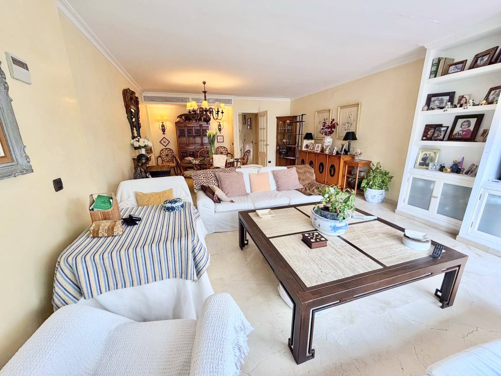 3 bedroom Townhouse for sale in Estepona with garage - € 525,000 (Ref: 9564935)