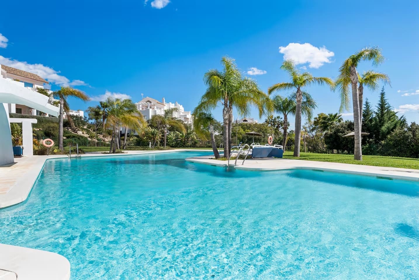 3 soveværelse Lejlighed til salg i Casares med swimmingpool garage - € 625.000 (Ref: 9568306)