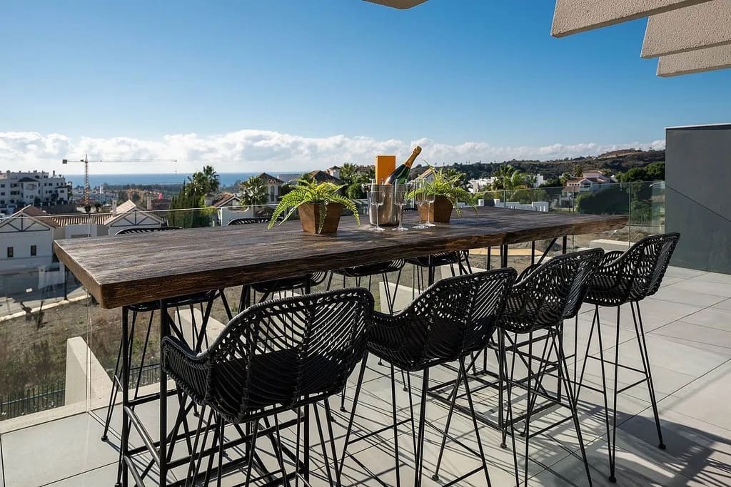 3 Zimmer Apartment zu verkaufen in Estepona mit Pool Garage - 820.000 € (Ref: 9574175)