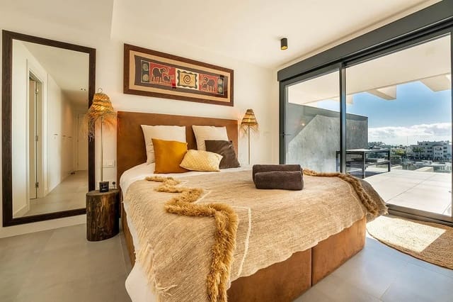 3 Zimmer Apartment zu verkaufen in Estepona mit Pool Garage - 820.000 € (Ref: 9574175)