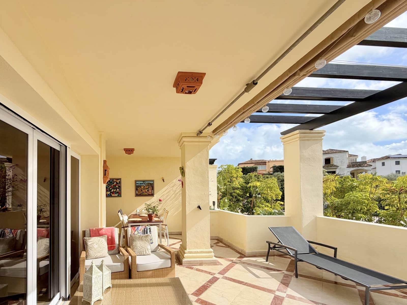 2 makuuhuone Huoneisto myytävänä paikassa Casares mukana uima-altaan 
autotalli - 425 000 € (Ref: 9574176)